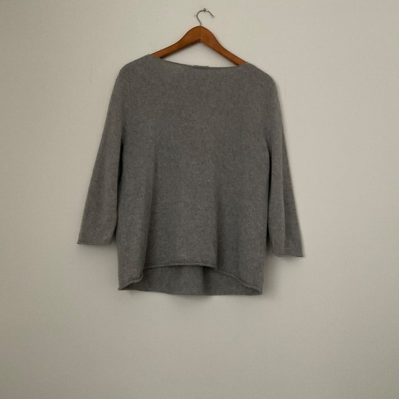 Garnet Hill Babydoll Sweater Sz M Gray 100% Cashmere Scoop Neck Capsule Comfort - Picture 2 of 9